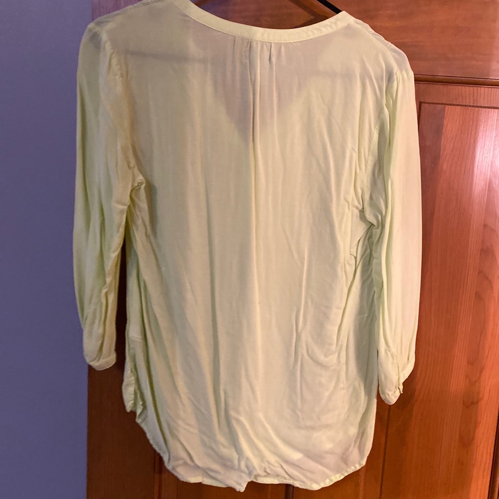 Button-up blouse - Picture 2 of 3